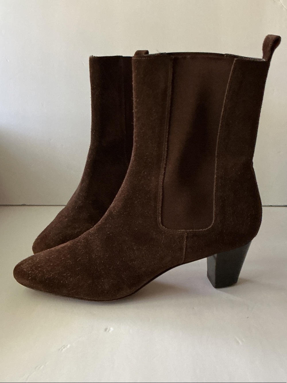 VINTAGE ANN TAYLOR SUEDE CHELSEA CHOCOLATE BROWN BOOTS
